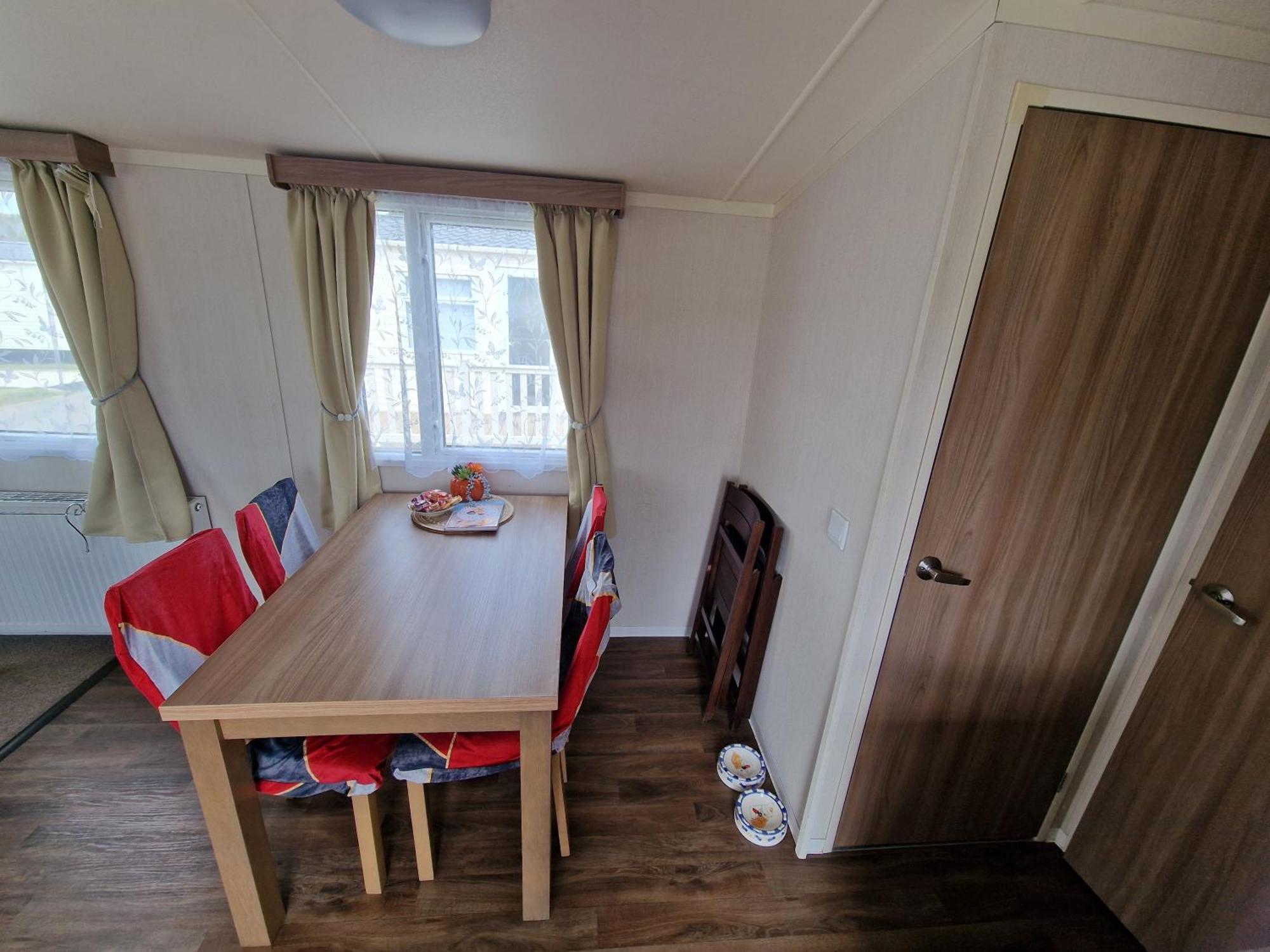 فندق Durdlee Door, D27, Main Rd, West Lulworth, Wareham Bh20 5Pu المظهر الخارجي الصورة